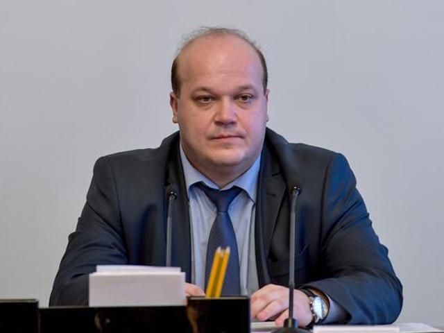 Чалый пожаловался на снижение зарплаты Чалый пожаловался на снижение зарплаты