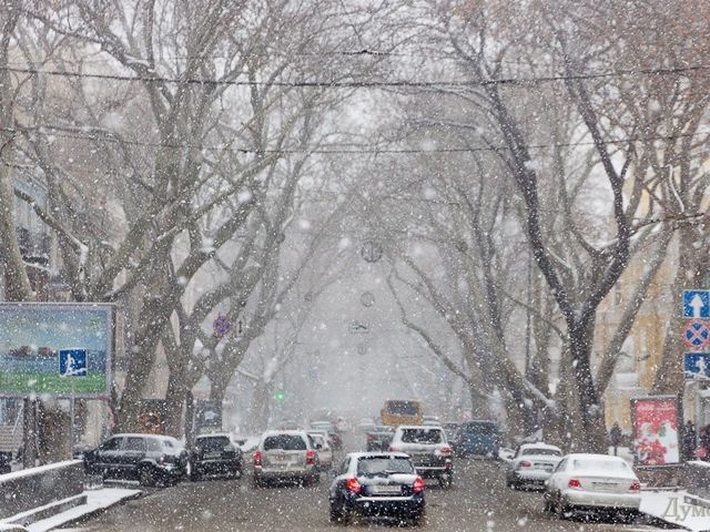 ГАИ частично ограничила движение транспорта в Одесской области ГАИ частично ограничила движение транспорта в Одесской области