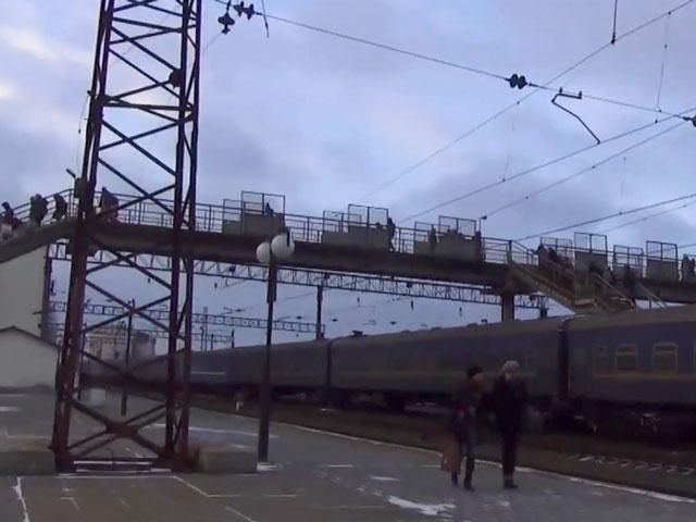 Конечная остановка поезда "Киев - Симферополь" отныне в Новоалексеевке
