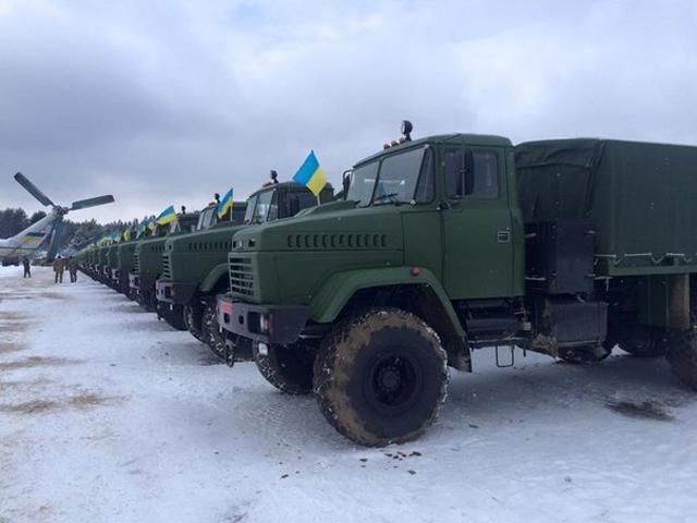 Вертольоти з президентського авіапарку та важку техніку передадуть армії Вертольоти з президентського авіапарку та важку техніку передадуть армії