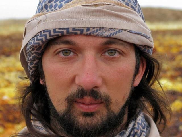 Українця в Росії посадили на 15 діб за акцію на Манежці Українця в Росії посадили на 15 діб за акцію на Манежці