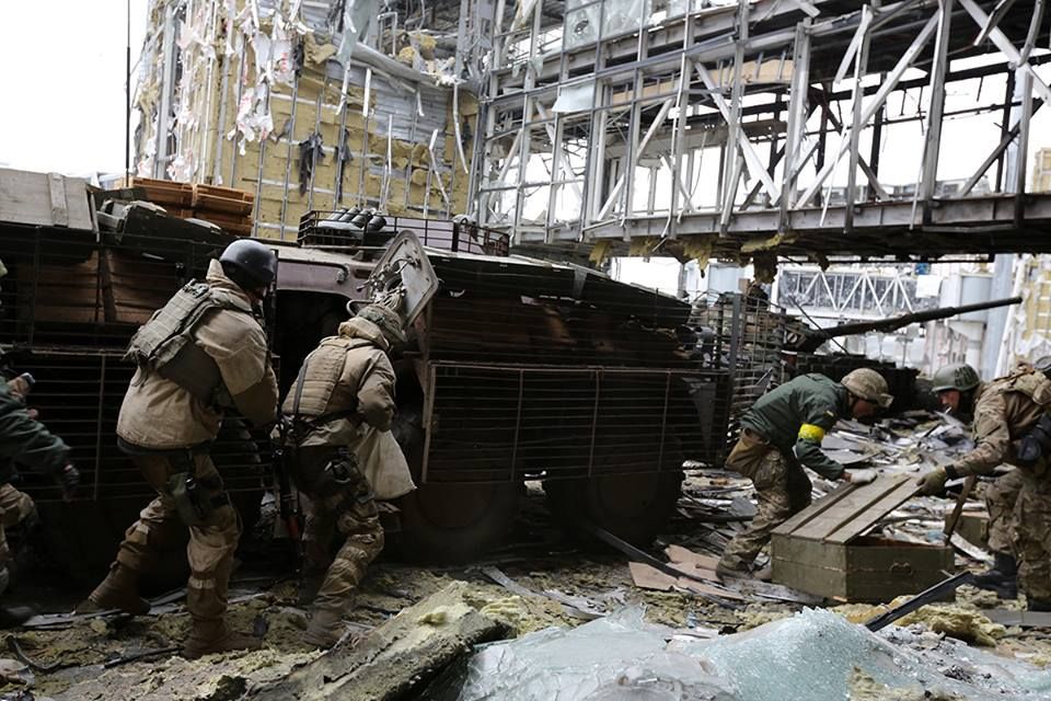 Жителі Донеччини два дні знущалися над “кіборгом” Жителі Донеччини два дні знущалися над “кіборгом”