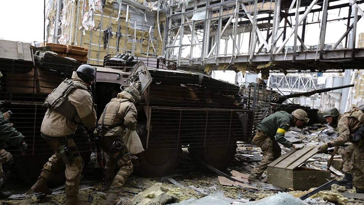 Жителі Донеччини два дні знущалися над “кіборгом” Жителі Донеччини два дні знущалися над “кіборгом”