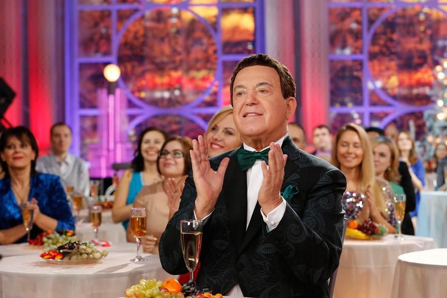 “Інтер” хочуть позбавити ліцензії за “Голубий вогник” з Кобзоном “Інтер” хочуть позбавити ліцензії за “Голубий вогник” з Кобзоном