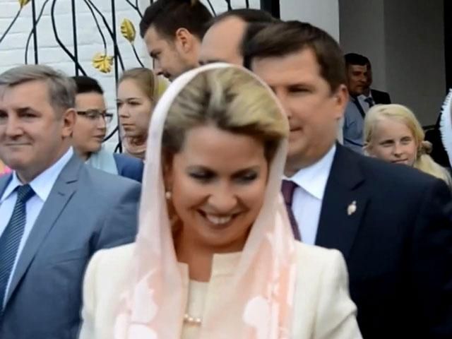 Як відпочиває безробітня дружина Медведєва Як відпочиває безробітня дружина Медведєва