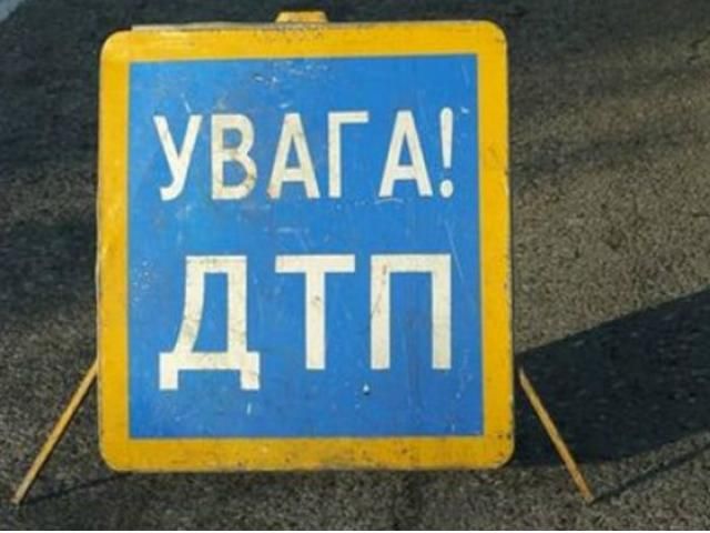 У Львові зіткнулися Mercedes та маршрутка У Львові зіткнулися Mercedes та маршрутка