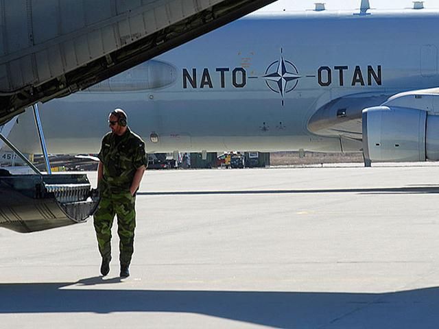В Литве разоблачили российскую шпионскую сеть на авиабазе НАТО