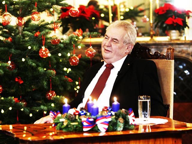 Яценюк – прем'єр війни. В Україні – громадянська війна, — Президент Чехії Яценюк – прем'єр війни. В Україні – громадянська війна, — Президент Чехії