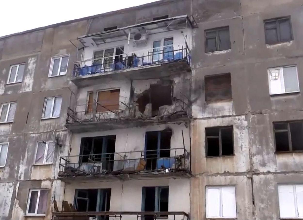 Обстріляні села. Золоте і Гірське отримали "порцію" "Градів" Обстріляні села. Золоте і Гірське отримали "порцію" "Градів"