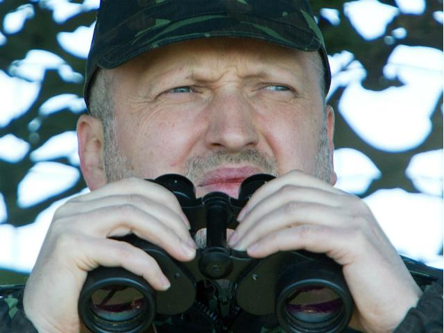 Турчинов пообещал боевикам "адекватный ответ"