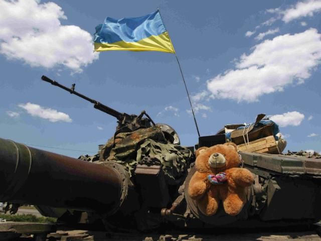 За добу троє бійців АТО отримали поранення, — РНБО За добу троє бійців АТО отримали поранення, — РНБО