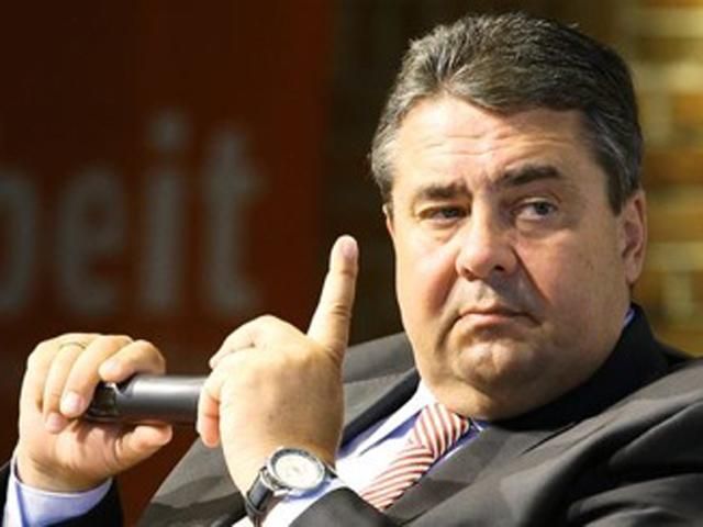 Санкции должны решить конфликт, а не ставить Россию на колени, — вице-канцлер Германии Санкции должны решить конфликт, а не ставить Россию на колени, — вице-канцлер Германии