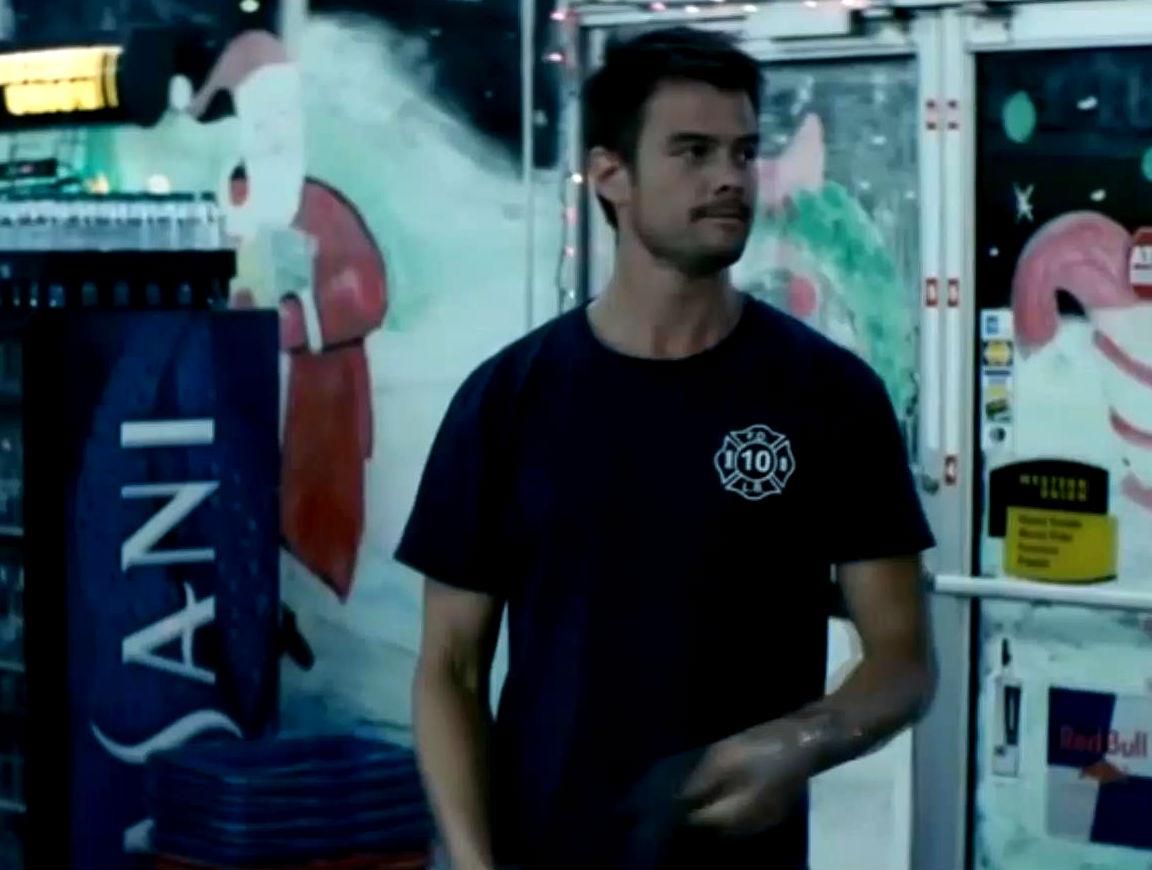 Фильм дня. "Клин клином" - экшн от режиссера "CSI: Место преступления Нью-Йорк" Фильм дня. "Клин клином" - экшн от режиссера "CSI: Место преступления Нью-Йорк"