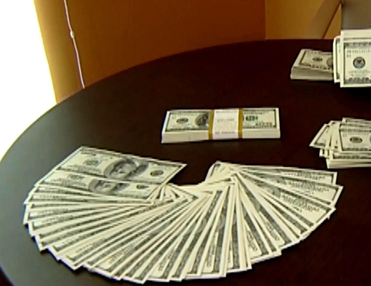 Миссия МВФ начнет свою работу в Украине 8 января Миссия МВФ начнет свою работу в Украине 8 января