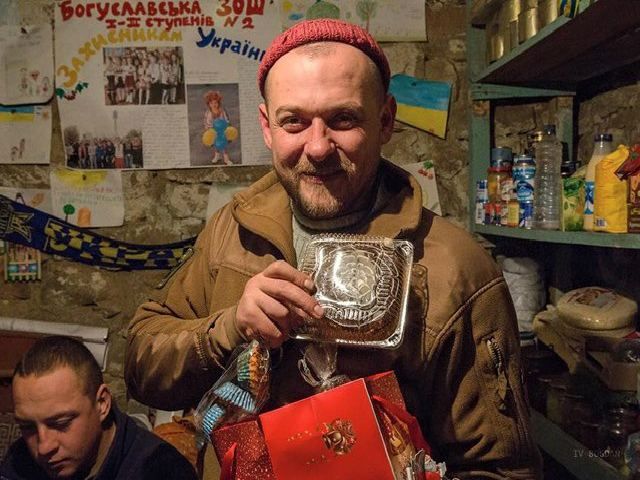 На Рождество воинам АТО организуют праздничный стол На Рождество воинам АТО организуют праздничный стол