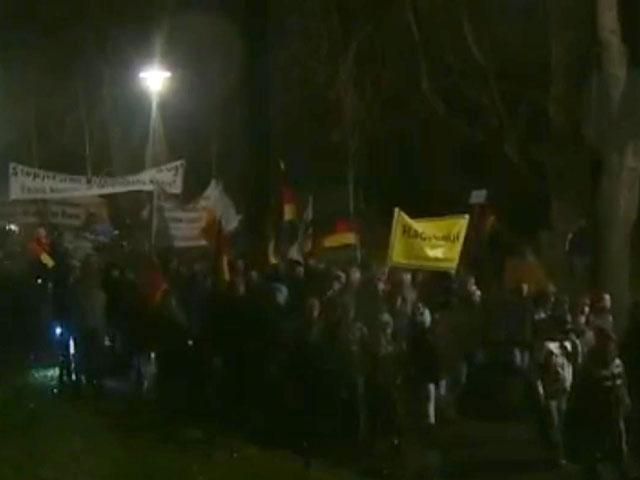 У Німеччині відбулися масові демонстрації ксенофобів проти ісламу