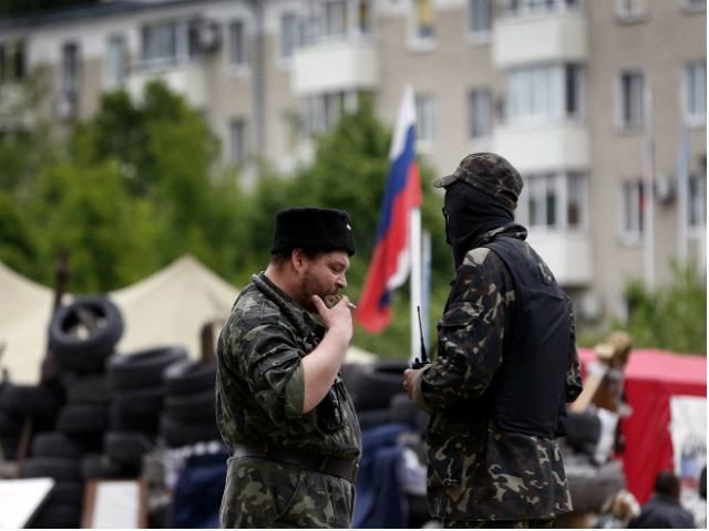 Боевики перебрасывают в Донецк новые артиллерийские подразделения и бронетехнику,— Тымчук