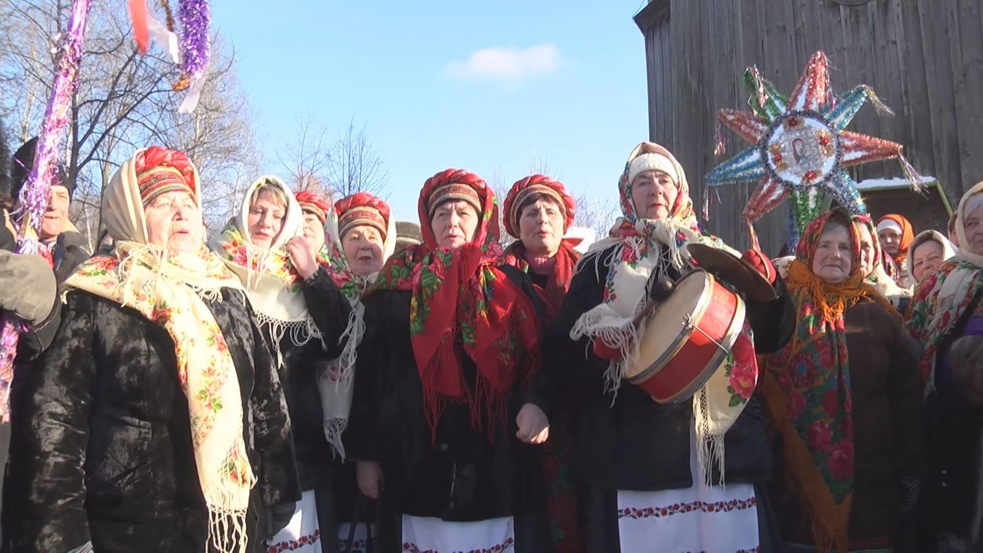 В Пирогово святкують Різдво за всіма традиціями