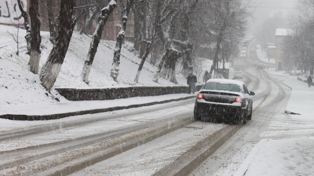 В Україну йде тепло, проте з опадами, ожеледицею і сильним вітром В Україну йде тепло, проте з опадами, ожеледицею і сильним вітром