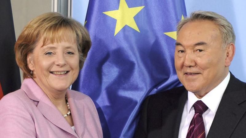 Назарбаев едет к Меркель договариваться о "нормандском формате" 15 января