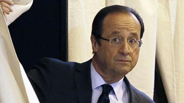 Олланд проводить екстрену нараду у штаб-квартирі МВС Олланд проводить екстрену нараду у штаб-квартирі МВС