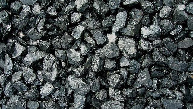 Украина в этом месяце закупит в России 620 тысяч тонн угля Украина в этом месяце закупит в России 620 тысяч тонн угля