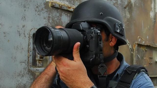 У зоні АТО журналістам почали видавати прес-карти У зоні АТО журналістам почали видавати прес-карти