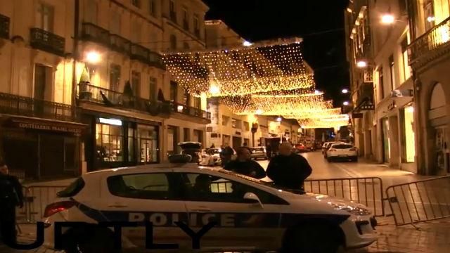 Нападающий в ювелирном магазине сдался правоохранителям Нападающий в ювелирном магазине сдался правоохранителям