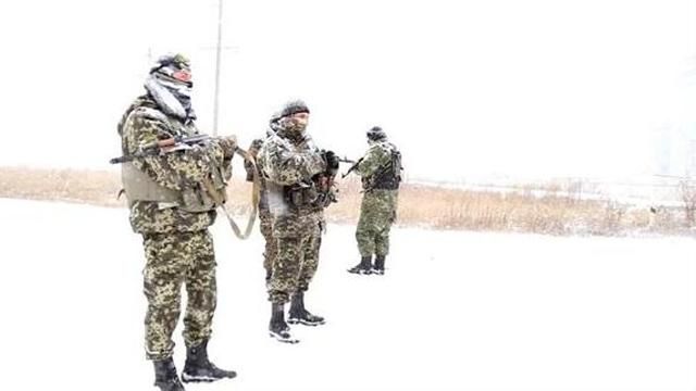 Силы АТО подбили два танка боевиков Силы АТО подбили два танка боевиков