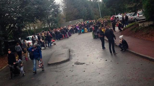 З готелю французького Disneyland евакуювали людей через загрозу вибуху З готелю французького Disneyland евакуювали людей через загрозу вибуху