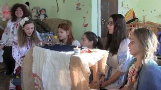 Діти-біженці продовжують боятися гулу гелікоптерів, вибухів петард та феєрверків