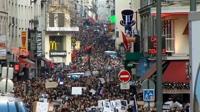 Марш Единства: память погибших от рук исламистов почтили в Париже и мире