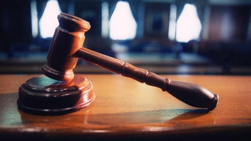 У Порошенка розповіли, чому досі не прийняли присягу суддів, призначених Януковичем У Порошенка розповіли, чому досі не прийняли присягу суддів, призначених Януковичем