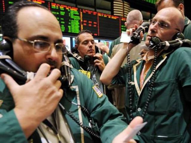 Цена на нефть упала ниже 48 долларов Цена на нефть упала ниже 48 долларов