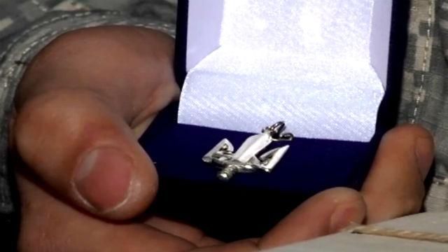 Волонтери започаткували власну нагороду для героїв АТО Волонтери започаткували власну нагороду для героїв АТО