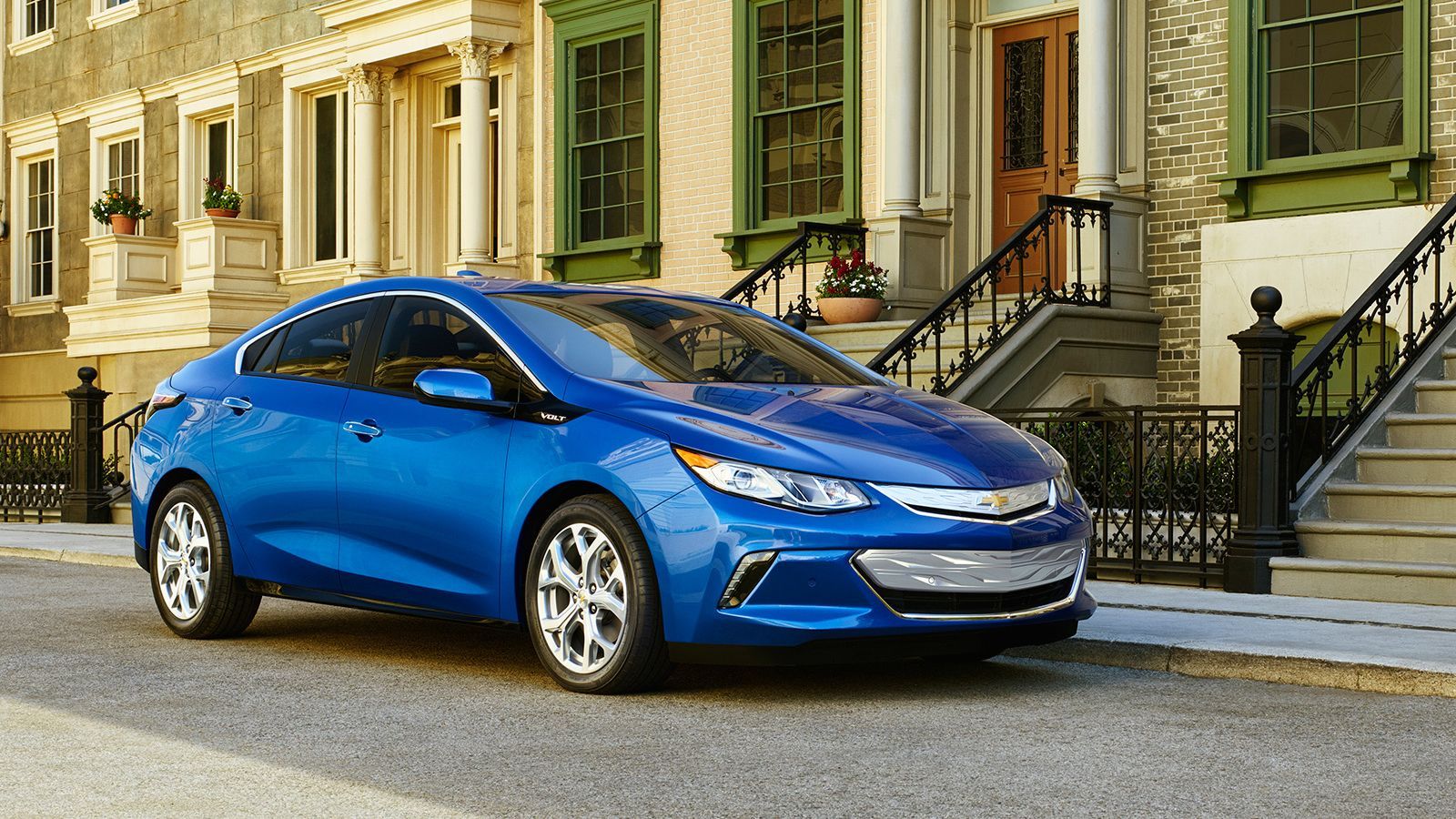 В Детройте дебютировал Chevrolet Volt второго поколения В Детройте дебютировал Chevrolet Volt второго поколения