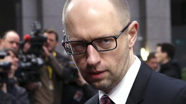 Яценюк звільнив заступника міністра ЖКГ, який хотів мати статус учасника АТО Яценюк звільнив заступника міністра ЖКГ, який хотів мати статус учасника АТО