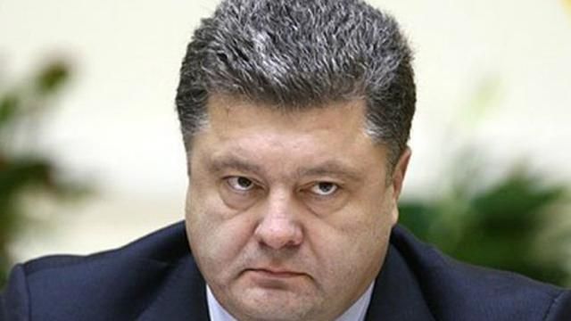 Порошенко ветировал закон, который запрещает конфисковывать жилье за кредитные долги