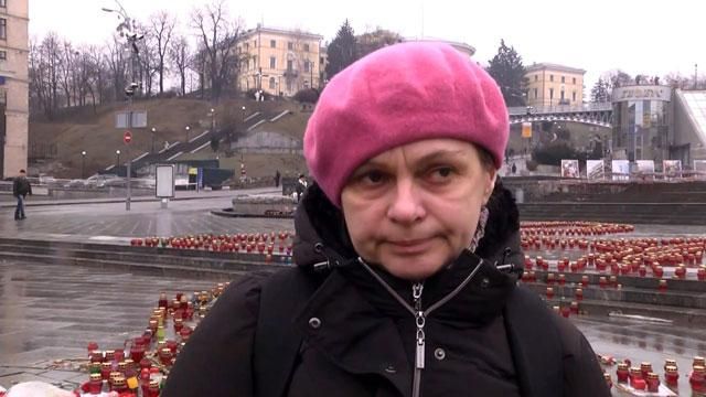 Украинцы чтят память погибших под Волновахой Украинцы чтят память погибших под Волновахой