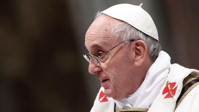 Charlie Hebdo не мало права висміювати віру, — Папа Римський
