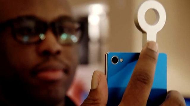 Lenovo представили новый флагманский смартфон для селфи Lenovo представили новый флагманский смартфон для селфи