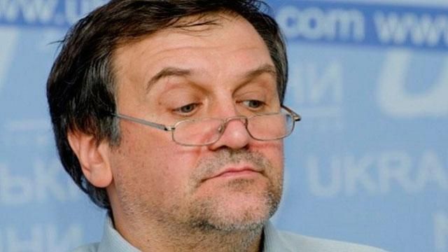 Об унизительных обысках в АТО и "кумовстве во власти" — политолог Алексей Гарань Об унизительных обысках в АТО и "кумовстве во власти" — политолог Алексей Гарань