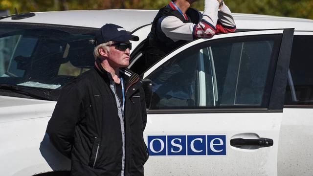 ОБСЄ хоче, щоб українські військові і терористи пішли з донецького аеропорту