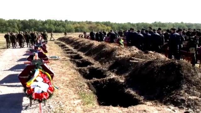 Продолжается идентификация бойцов, погибших под Иловайском Продолжается идентификация бойцов, погибших под Иловайском