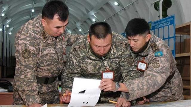 У Казахстані відпрацьовують на навчаннях боротьбу з терористами і сепаратистами