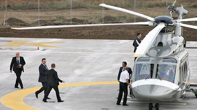 Янукович з коханкою тікав з Києва двома вертольотами, — Добкін