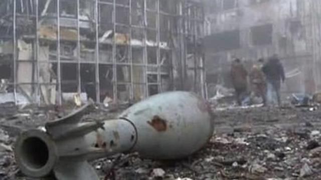 Російські військові просять дозволу піти з донецького аеропорту, — джерело Російські військові просять дозволу піти з донецького аеропорту, — джерело