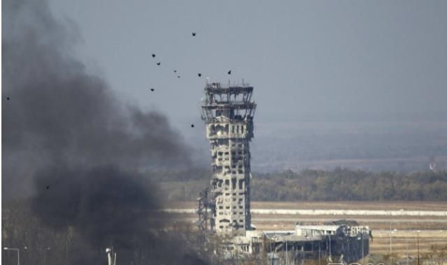 Террористы применили против "киборгов" газ, — пресс-центр АТО