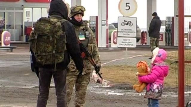 Кримські татари з Херсону допомагають правоохоронцям