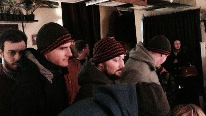 У Москві "тітушки" знову напали на активістів У Москві "тітушки" знову напали на активістів